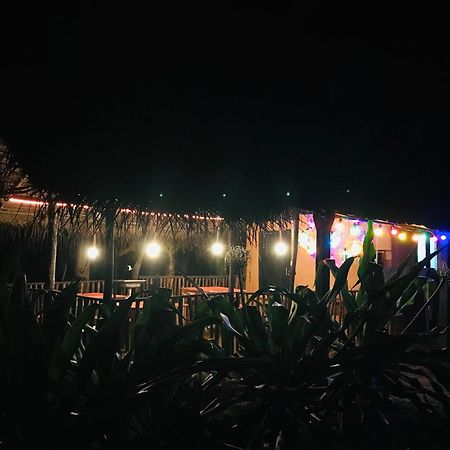 Siri Medura Surf Yoga Meditation Guesthouse And Hostel Weligama Esterno foto