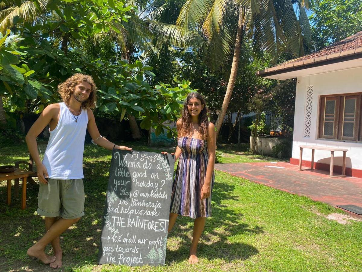 Siri Medura Surf Yoga Meditation Guesthouse And Hostel Weligama Esterno foto