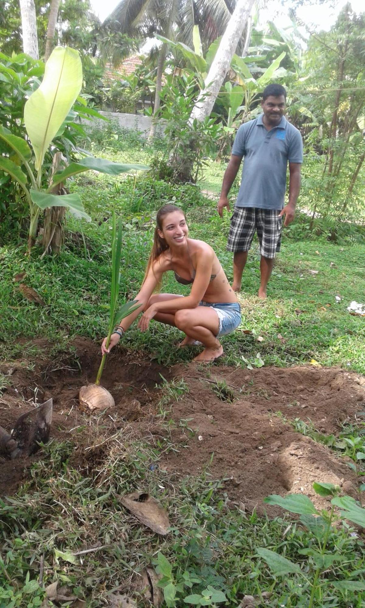 Siri Medura Surf Yoga Meditation Guesthouse And Hostel Weligama Esterno foto